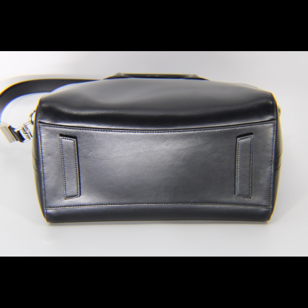 Givenchy Handbag - Picture 6 of 16